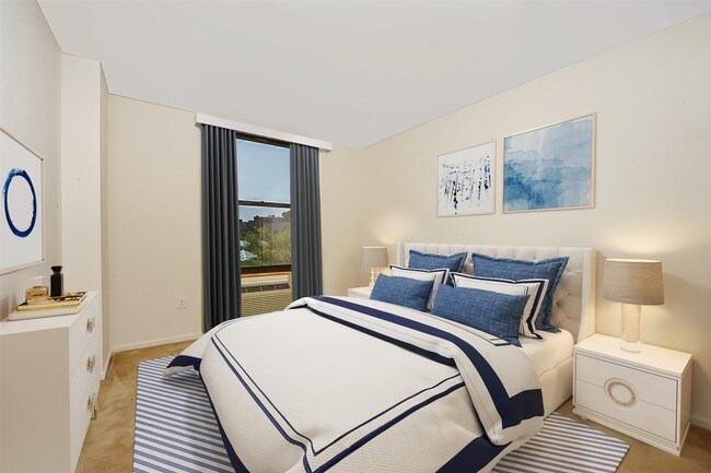 102 Christopher Columbus Dr-Unit -204 in Jersey City, NJ - Building Photo - Building Photo