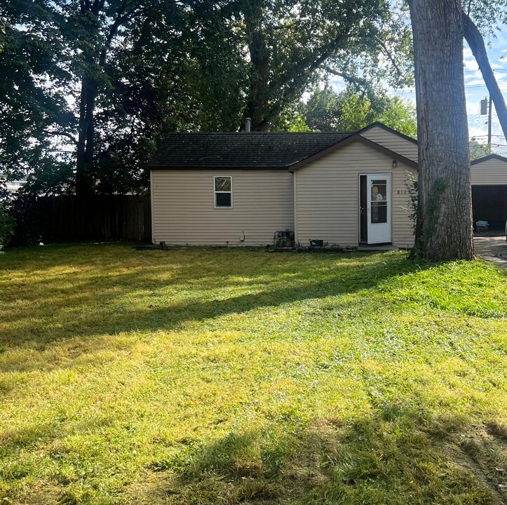 8125 13th Ave S in Bloomington, MN - Building Photo