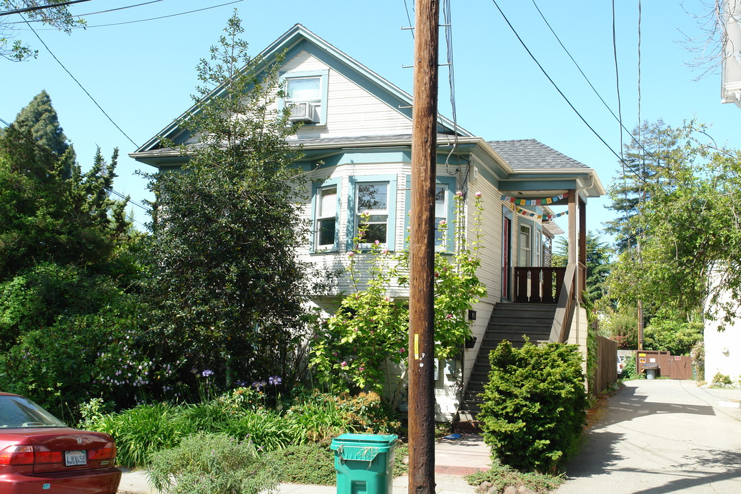 2122 Sacramento St in Berkeley, CA - Foto de edificio