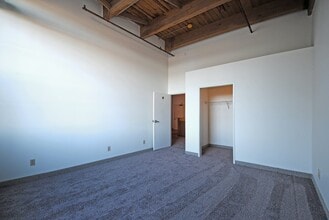 Off Broadway Apartments - Price Per Bedroom in Grand Rapids, MI - Building Photo - Building Photo
