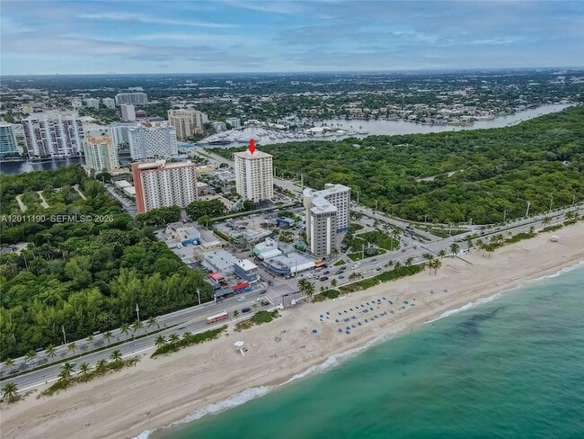 3000 E Sunrise Blvd, Unit PHB in Fort Lauderdale, FL - Building Photo - Building Photo