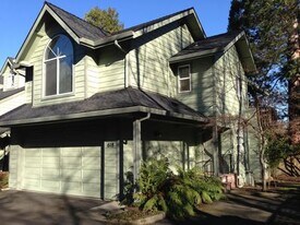 618 Iowa St in Ashland, OR - Building Photo