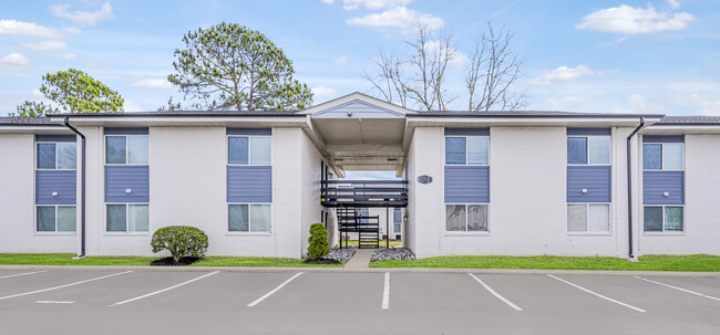 Crossings @ 501 in Durham, NC - Foto de edificio - Building Photo