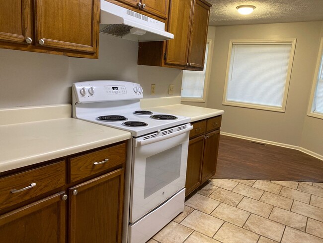 27 Millsap Dr in Jackson, TN - Building Photo - Building Photo