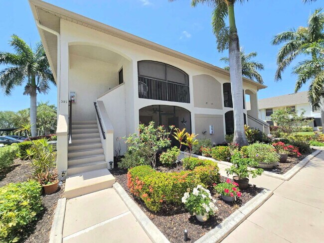 property at 13275 Whitehaven Ln