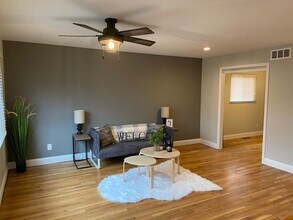 2206 Edwards St in St. Louis, MO - Building Photo - Building Photo