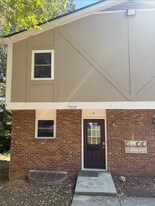 205 Sunrise Ln in Chapel Hill, NC - Building Photo