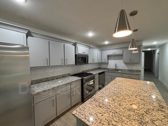 214 Basswood Dr