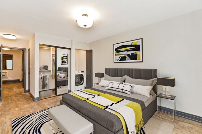 512 W Wrightwood Ave in Chicago, IL - Foto de edificio - Building Photo