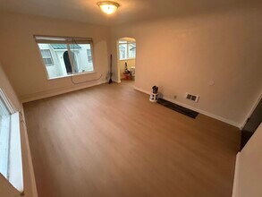 400 W 13th St in Burley, ID - Building Photo - Building Photo