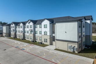 Tapestry Woodland Hills in Atascocita, TX - Foto de edificio - Building Photo