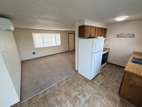 650 N 4th St in Aumsville, OR - Building Photo - Building Photo