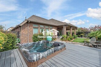 2333 Mayfield Trail Ct in League City, TX - Building Photo - Building Photo