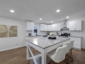 10913 Joaquin Dr in Dallas, TX - Building Photo - Building Photo