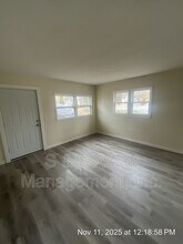 915 Loa St in Lansing, MI - Building Photo - Building Photo