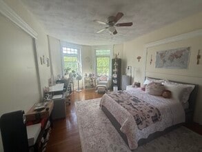 1797 Beacon St, Unit 2 in Brookline, MA - Building Photo - Building Photo