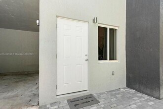 5127 NW 5th Ave-Unit -0 in Miami, FL - Building Photo - Building Photo