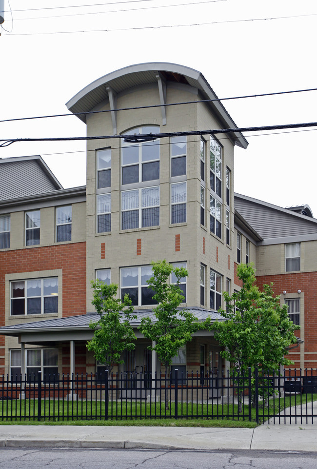 Union Court Apt in Cleveland, OH - Building Photo - Building Photo