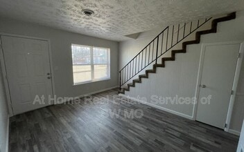 3339 E Linwood St in Springfield, MO - Building Photo - Building Photo