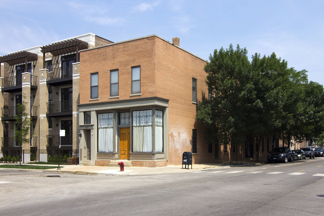 2004-2014 W Erie St in Chicago, IL - Foto de edificio