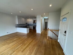 1686 24th Ave in San Francisco, CA - Building Photo - Building Photo