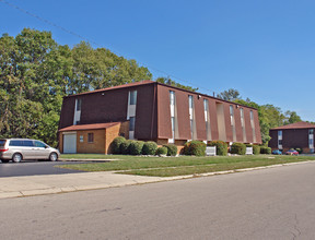 Twin Bluffs in Dayton, OH - Building Photo - Building Photo