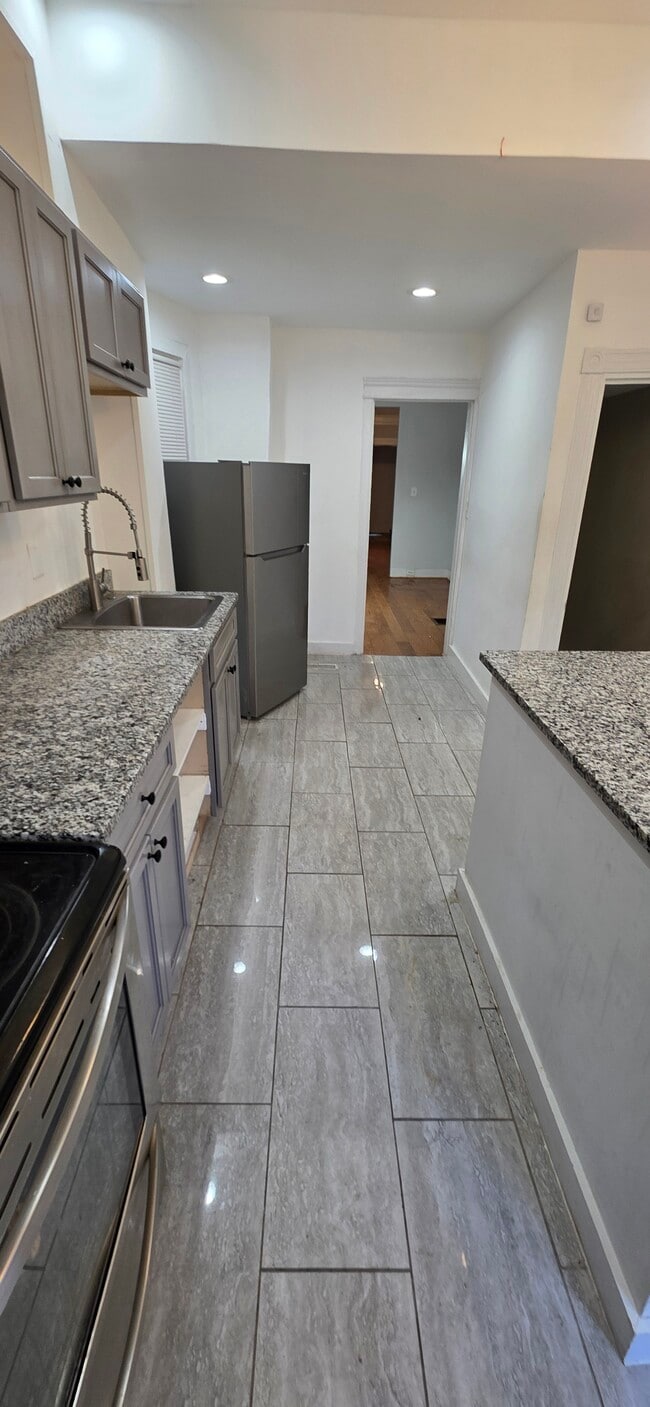 3055 Brighton St in Baltimore, MD - Building Photo - Building Photo