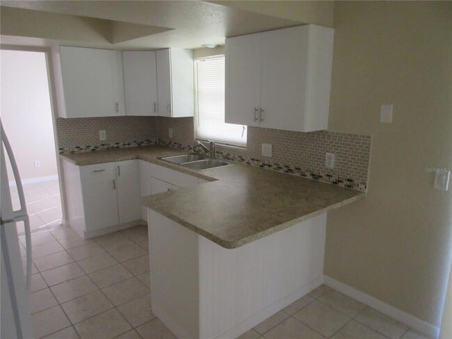 979 Roseway Terrace NW in Port Charlotte, FL - Building Photo - Building Photo