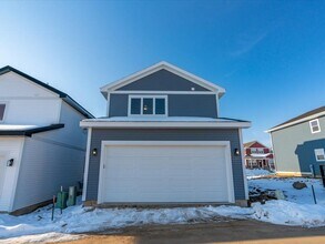 4880 Romaine Rd in Fitchburg, WI - Foto de edificio - Building Photo