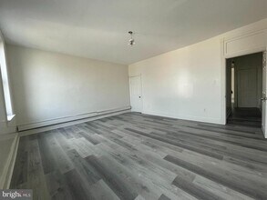 270 S 52nd St in Philadelphia, PA - Building Photo - Building Photo