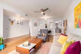 3809 W Cholla St in Phoenix, AZ - Building Photo - Building Photo