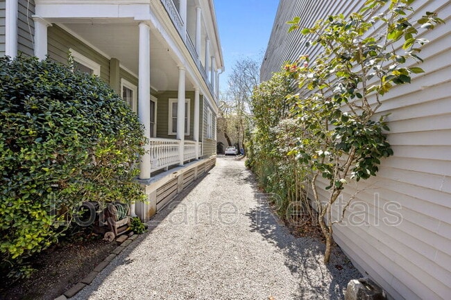 139 1/2 Broad St in Charleston, SC - Building Photo - Building Photo