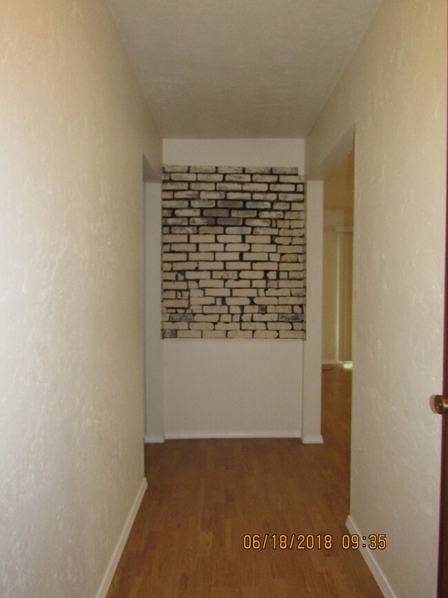 127 SE Surrey Ln in Lawton, OK - Building Photo - Building Photo