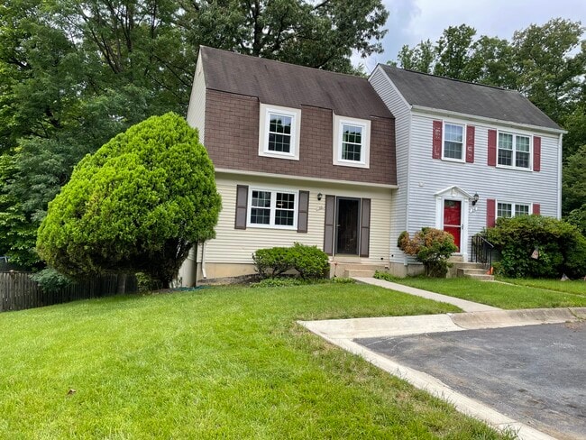 32 Baileys Ct in Silver Spring, MD - Building Photo - Building Photo