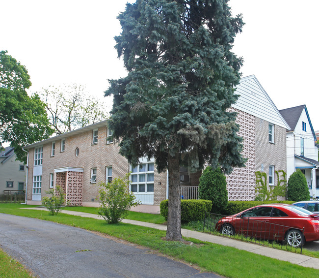 78 Oak St in Binghamton, NY - Building Photo - Building Photo