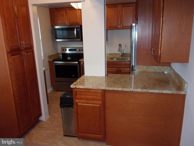 1776 N Troy St in Arlington, VA - Building Photo - Building Photo