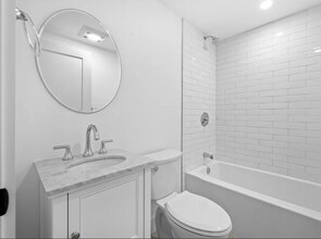 238 Norfolk St, Unit 2 in Boston, MA - Foto de edificio - Building Photo