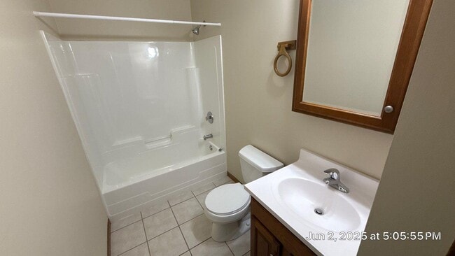 512 Moen Ave in Rockdale, IL - Building Photo - Building Photo