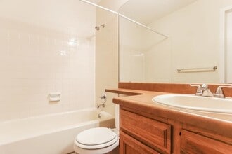 4442 Biscay St in Denver, CO - Building Photo - Building Photo