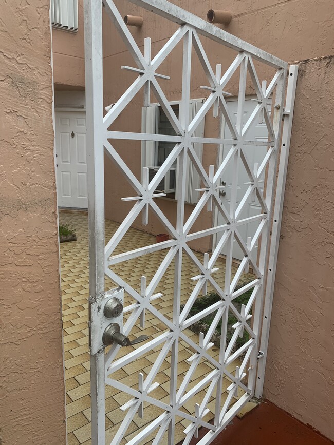 4150 W 10th Ln, Unit Mango Hill