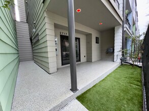 2717 St Emanuel St in Houston, TX - Building Photo - Building Photo