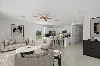 14275 Oviedo Pl in Tice, FL - Building Photo - Building Photo