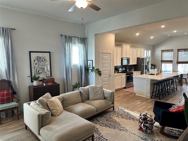 8600 Cumbrae Ln in Austin, TX - Building Photo - Building Photo