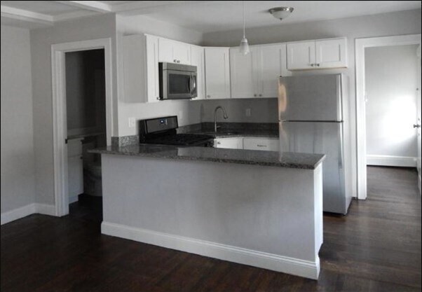 70 Safford St in Quincy, MA - Building Photo - Building Photo