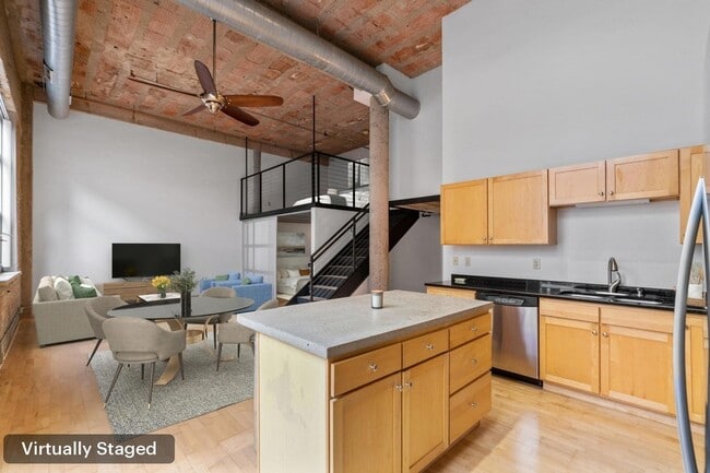 521 S 7th St in Minneapolis, MN - Building Photo - Building Photo