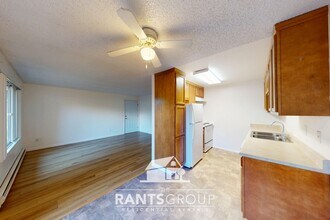 1420-1422 Josephine Ct SE in Olympia, WA - Building Photo - Building Photo