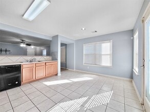 4206 Wayside Stream Ln in Houston, TX - Foto de edificio - Building Photo