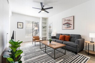 15608 N 71st St in Scottsdale, AZ - Building Photo