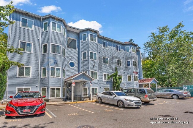 12239 SE Bush St in Portland, OR - Building Photo - Building Photo