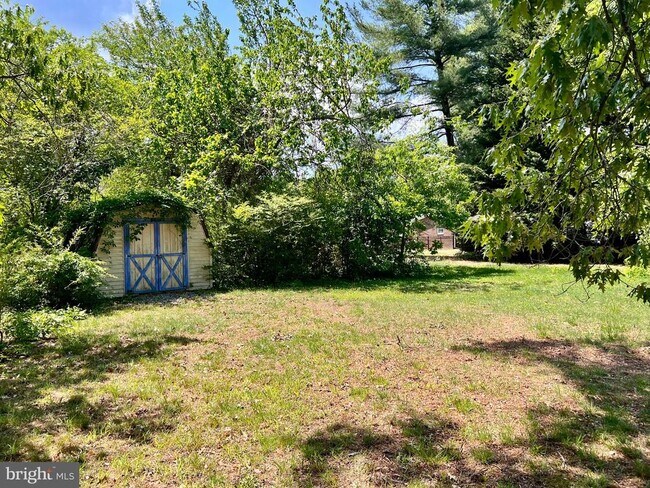 3214 Riverview Dr in Colonial Beach, VA - Building Photo - Building Photo